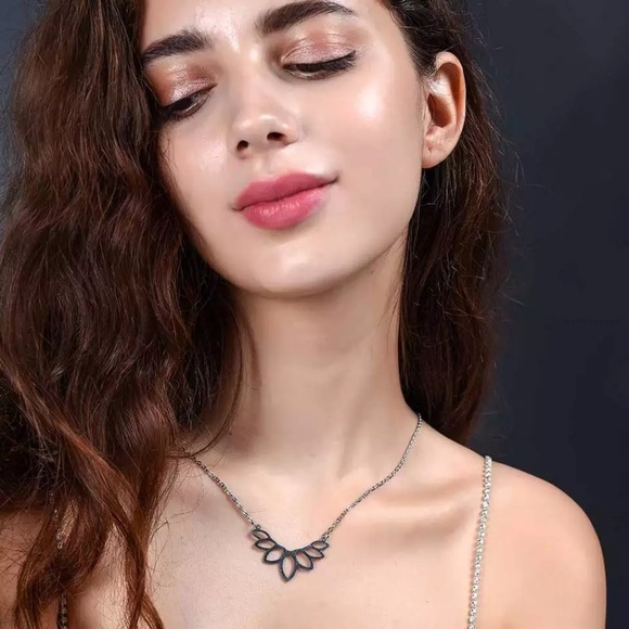 Lotus Necklace - Picture 2 of 6